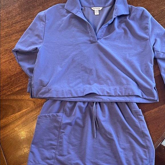 Athleta retroterry sweatshirt and matching skirt - Picture 5 of 6